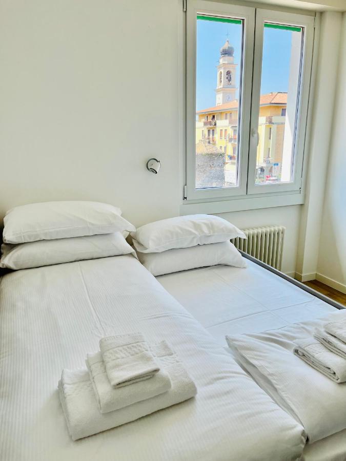 Berengario Suites Torri Del Benaco Exterior foto