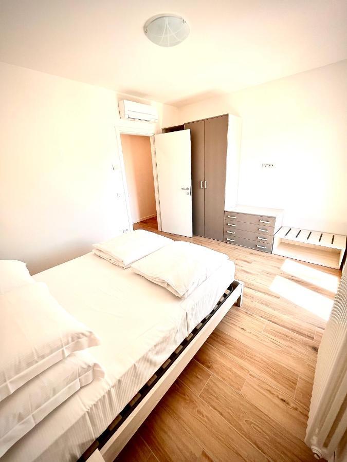 Berengario Suites Torri Del Benaco Exterior foto